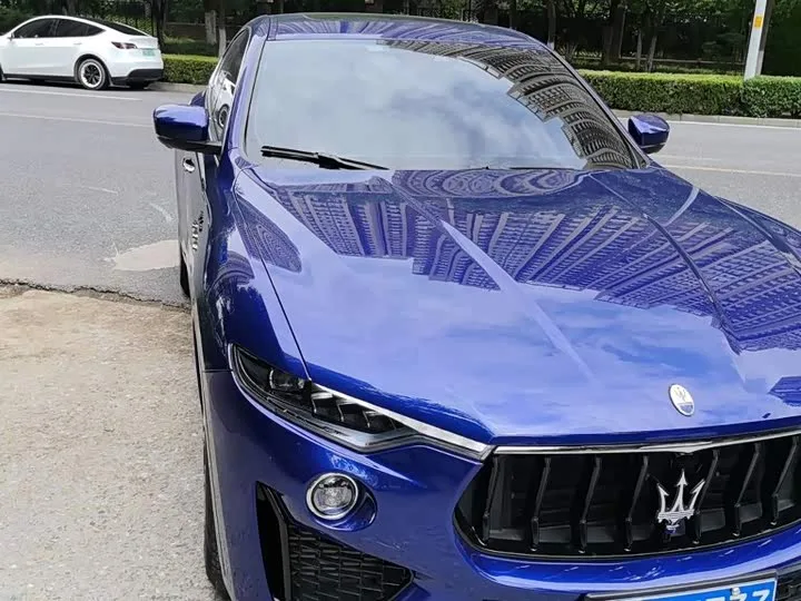 Maserati Levante 2023 из Китая — купить под ключ