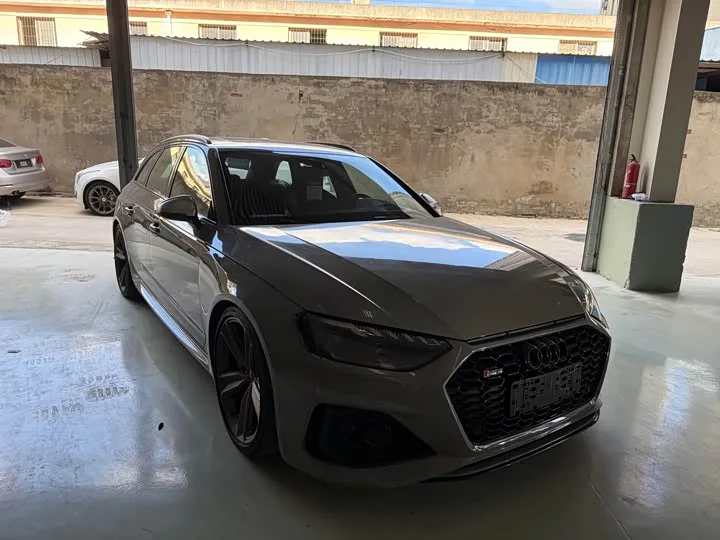 Audi RS 4 2023 из Китая — купить под ключ