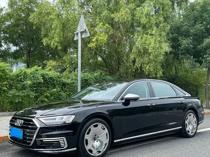 Audi A8 Hybrid 2021 из Китая — купить под ключ