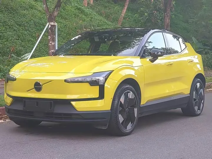 Volvo EX30 2025 из Китая — купить под ключ