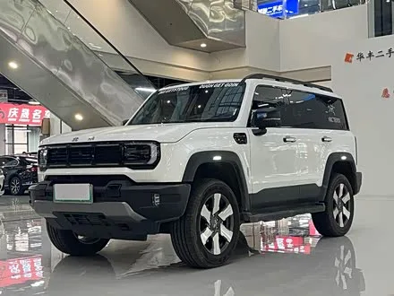 BAIC Beijing BJ40 Hybrid 2025 из Китая — купить под ключ