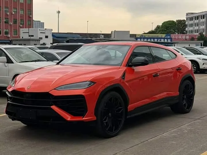 Lamborghini Urus SE 2026 из Китая — купить под ключ