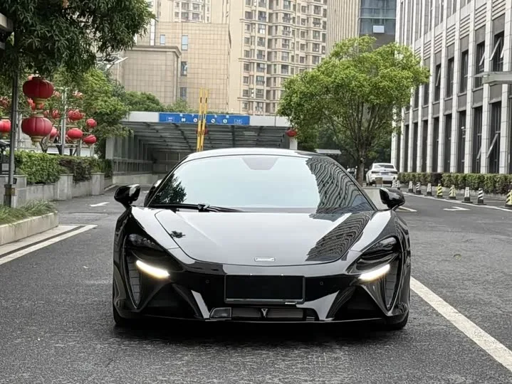 Mclaren Artura 2023 из Китая — купить под ключ