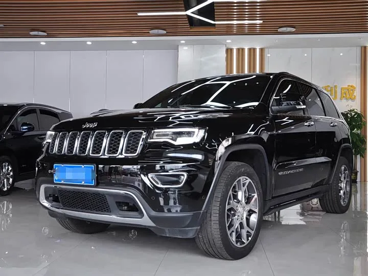 Jeep Grand Cherokee 2022 из Китая — купить под ключ
