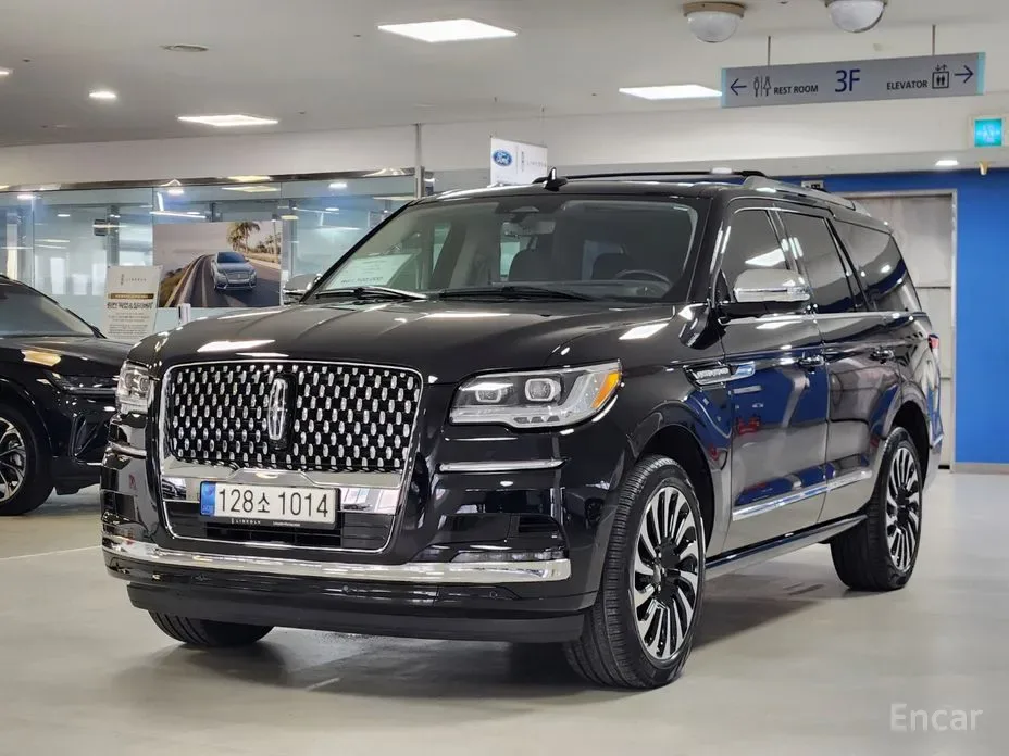 Lincoln Navigator 2023 из Кореи — купить под ключ