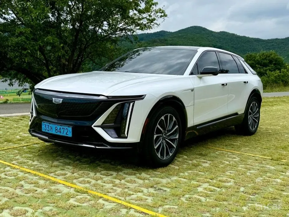 Cadillac Lyriq 2024 из Кореи — купить под ключ