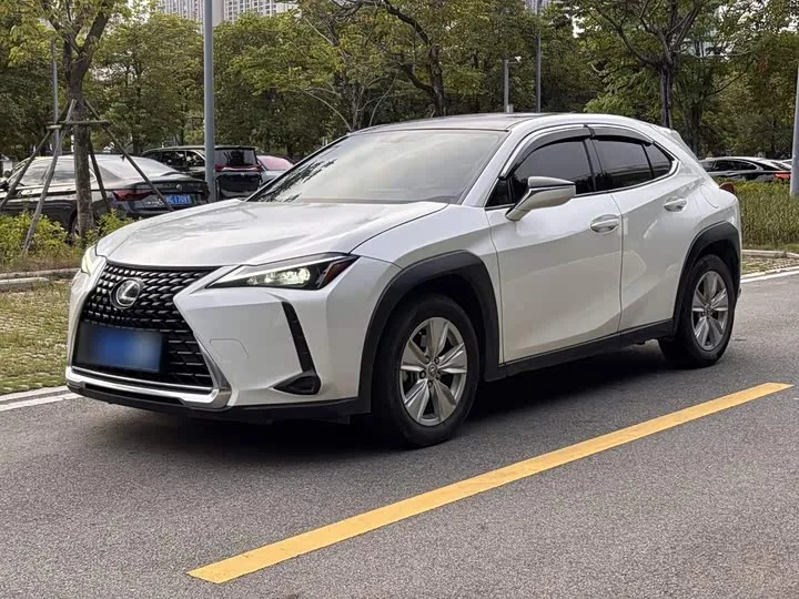Lexus UX 2022 из Китая — купить под ключ
