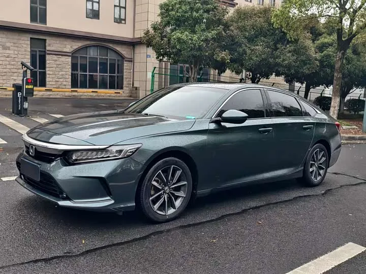 Honda Inspire 2023 из Китая — купить под ключ