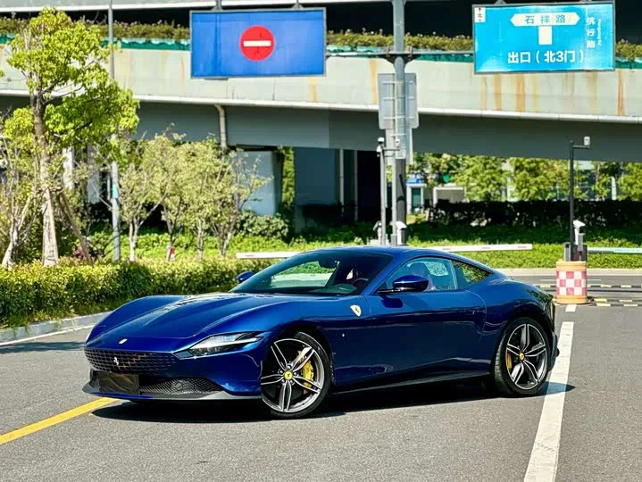 Ferrari Roma 2022 из Китая — купить под ключ