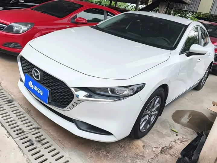 Mazda 3 (Axela) 2023 из Китая — купить под ключ