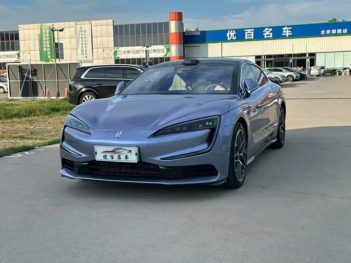BYD Yangwang U7 2025 из Китая — купить под ключ