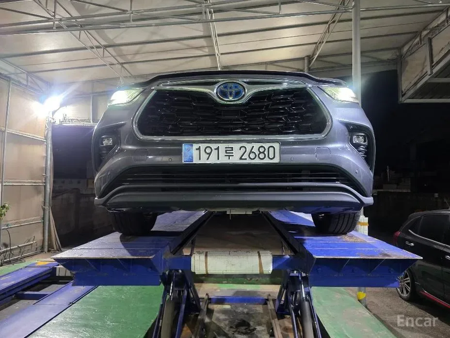 Toyota Highlander 2023 из Кореи — купить под ключ