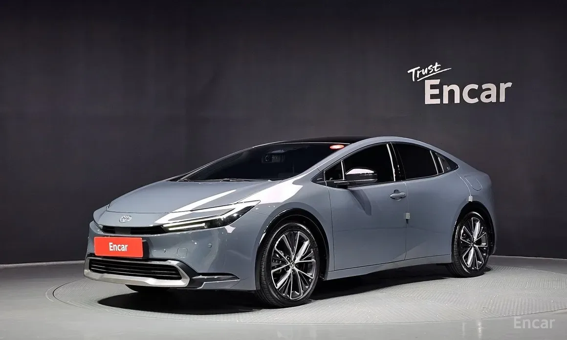 Toyota Prius 2024 из Кореи — купить под ключ
