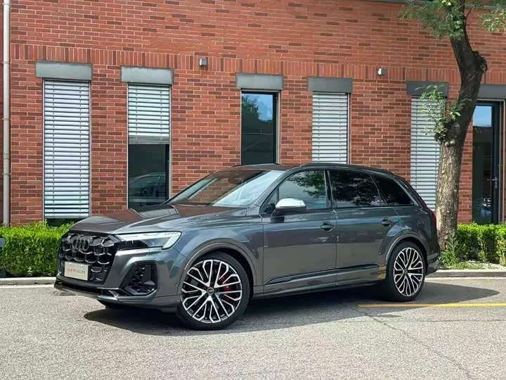 Audi SQ7 2025 из Китая — купить под ключ