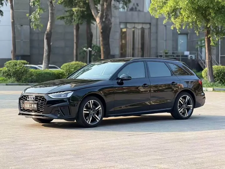 Audi A4 2022 из Китая — купить под ключ