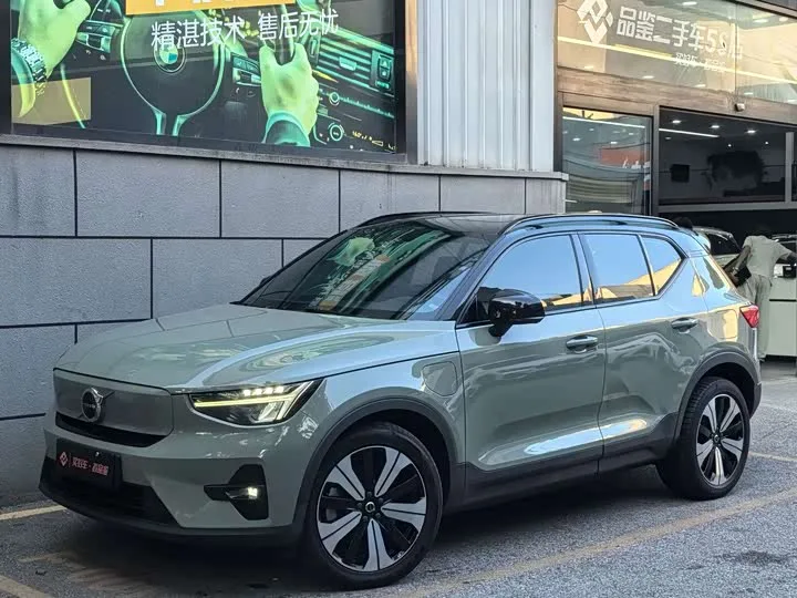 Volvo XC40 EV 2023 из Китая — купить под ключ