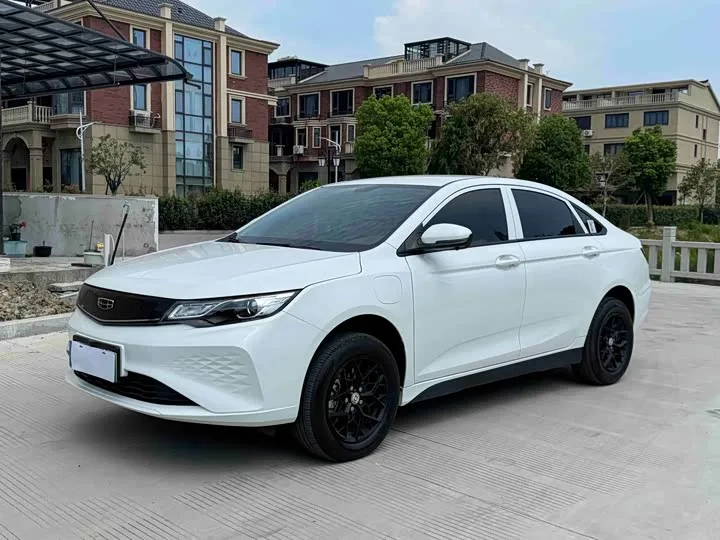 Geely Emgrand Hybrid/EV 2024 из Китая — купить под ключ