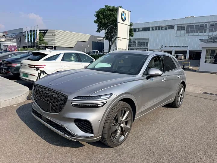 Genesis GV70 2025 из Китая — купить под ключ