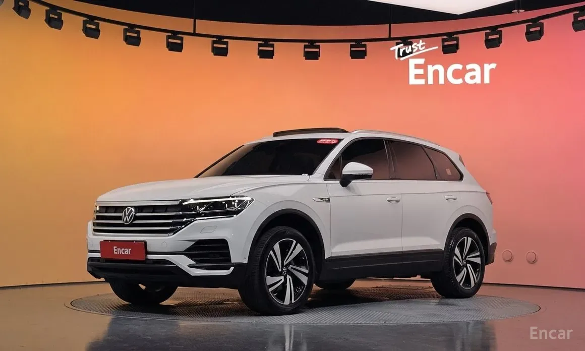 Volkswagen Touareg 2023 из Кореи — купить под ключ