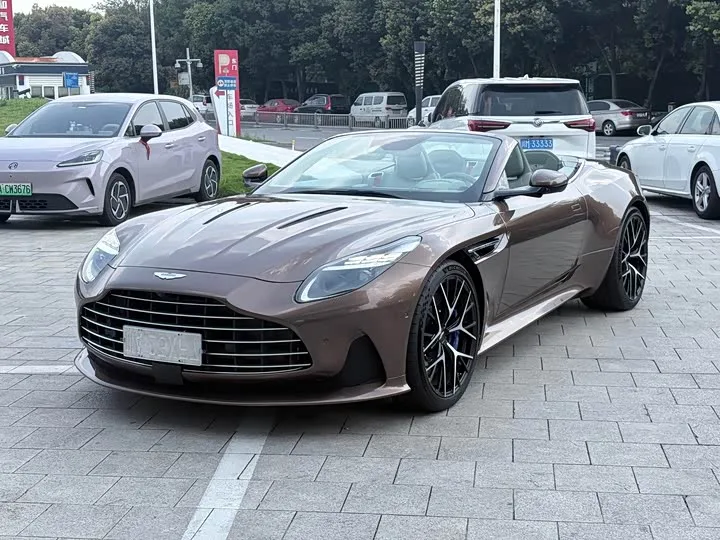 Aston Martin DB12 2025 из Китая — купить под ключ