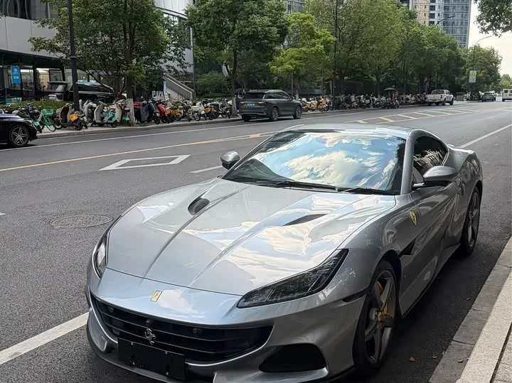 Ferrari Portofino 2023 из Китая — купить под ключ