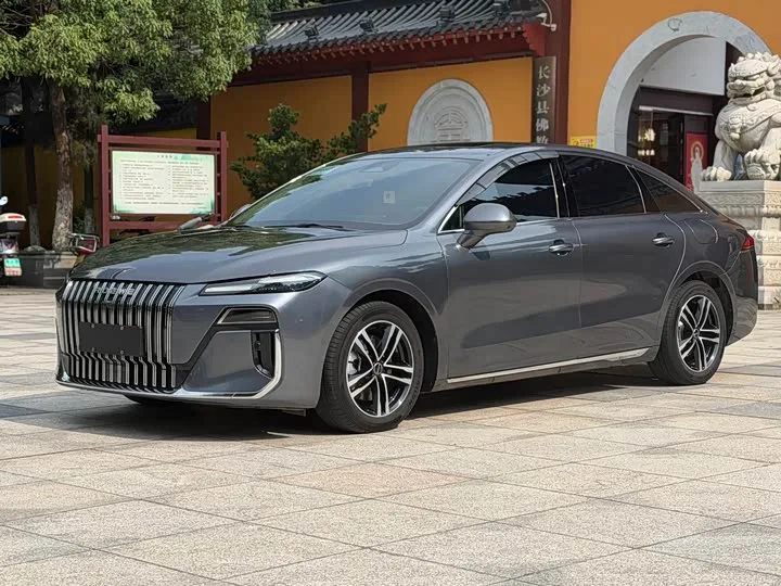 Roewe M7 DMH 2025 из Китая — купить под ключ
