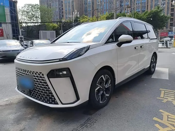 Maxus G70 2024 из Китая — купить под ключ