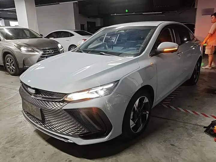 Geely Emgrand L Hi·P Hybrid 2022 из Китая — купить под ключ