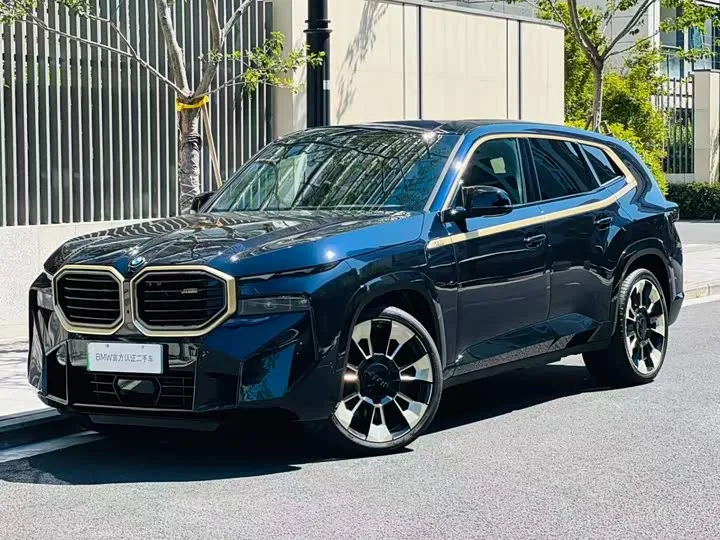 BMW XM 2025 из Китая — купить под ключ