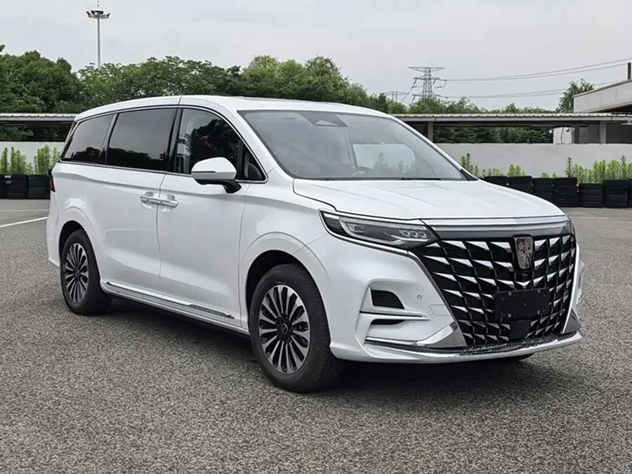 Roewe iMax 8 EV 2026 из Китая — купить под ключ