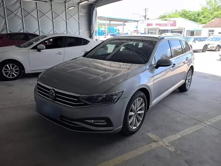 Volkswagen Passat Variant 2022 из Китая — купить под ключ