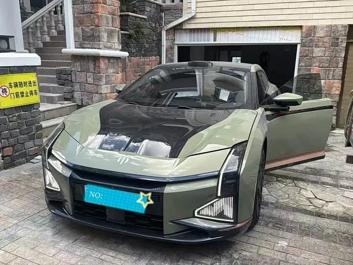 HiPhi Z 2023 из Китая — купить под ключ