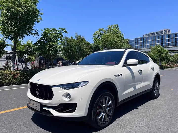 Maserati Levante 2022 из Китая — купить под ключ
