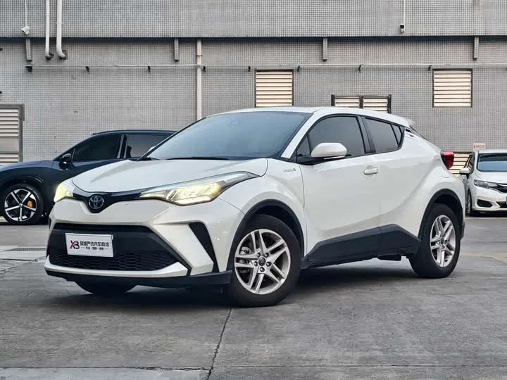 Toyota C-HR 2024 из Китая — купить под ключ