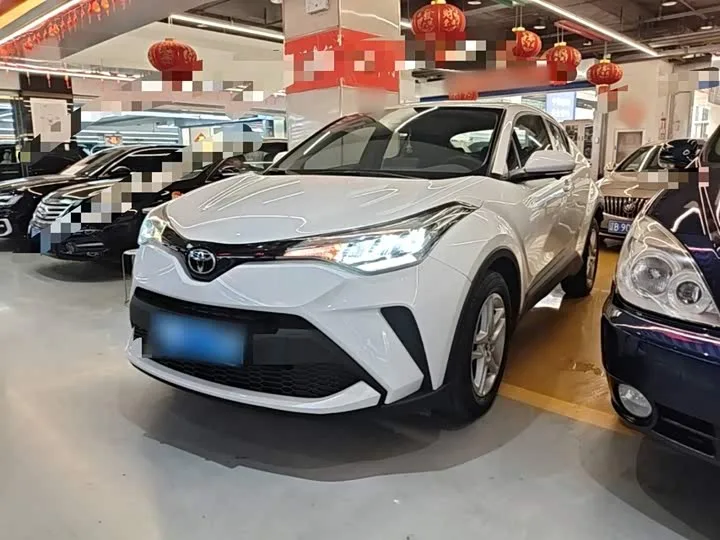Toyota C-HR 2022 из Китая — купить под ключ