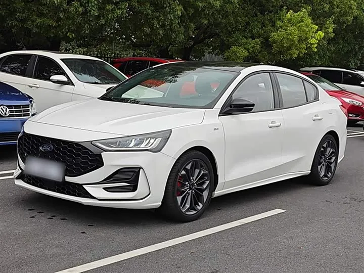 Ford Focus 2023 из Китая — купить под ключ
