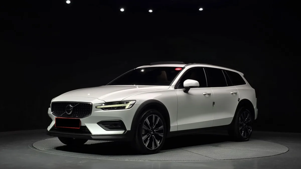 Volvo V60 2022 из Кореи — купить под ключ