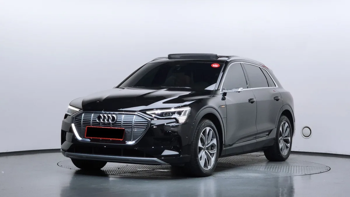 Audi e-tron 2023 из Кореи — купить под ключ