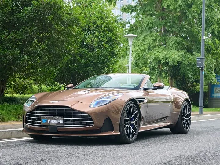 Aston Martin DB12 2025 из Китая — купить под ключ
