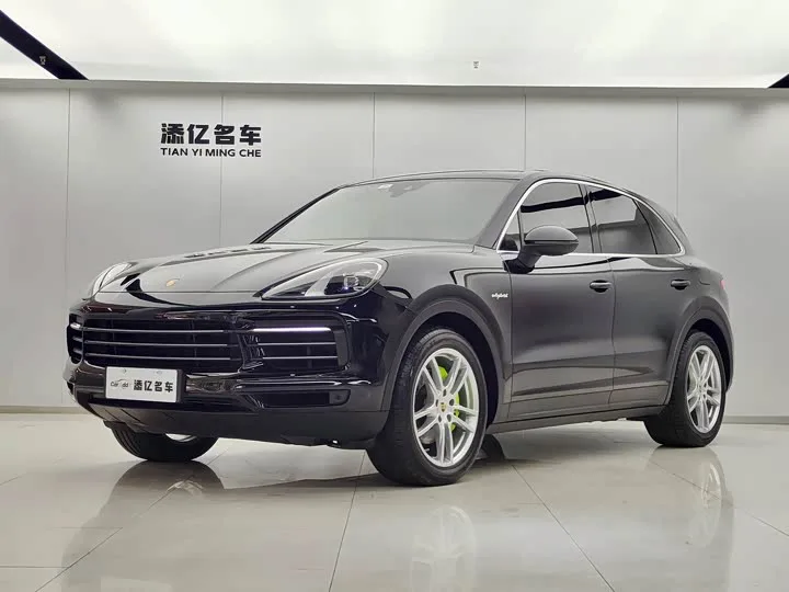 Porsche Cayenne Hybrid 2022 из Китая — купить под ключ
