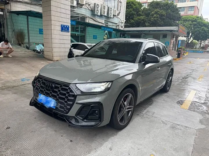 Audi SQ5 2022 из Китая — купить под ключ