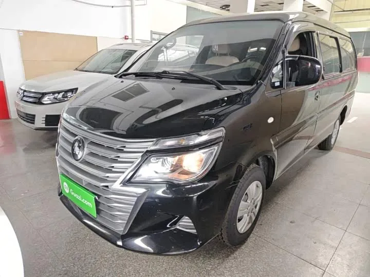 Dongfeng Forthing Lingzhi M5 2024 из Китая — купить под ключ