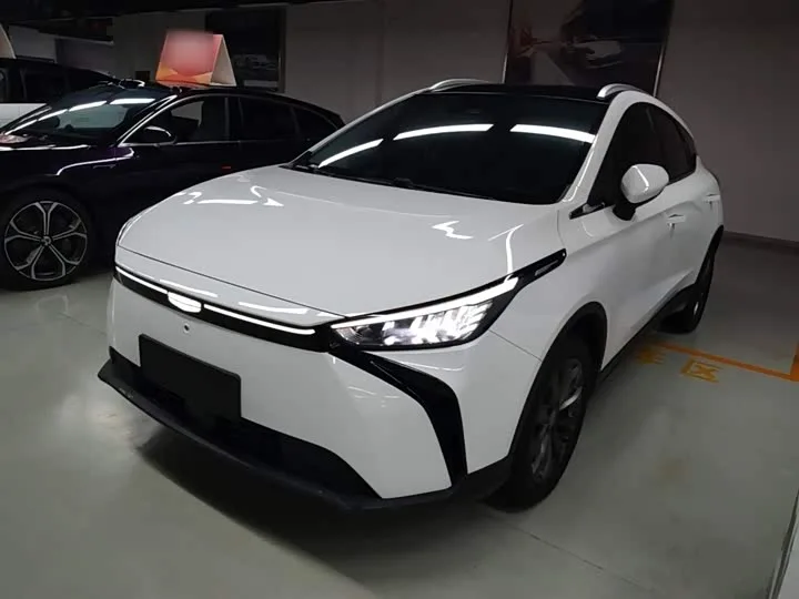 Geely Geometry M6 2023 из Китая — купить под ключ