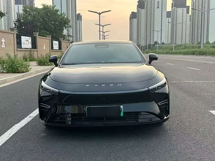 Exeed Sterra ES 2025 из Китая — купить под ключ