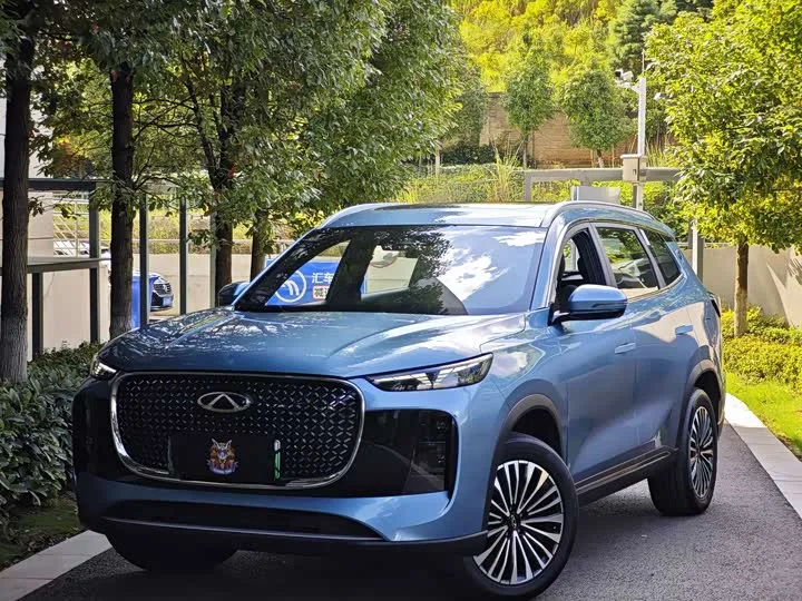 Chery Tiggo 8 Plus C-DM 2025 из Китая — купить под ключ