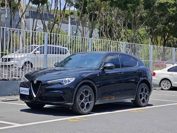 Alfa Romeo Stelvio 2023 из Китая — купить под ключ