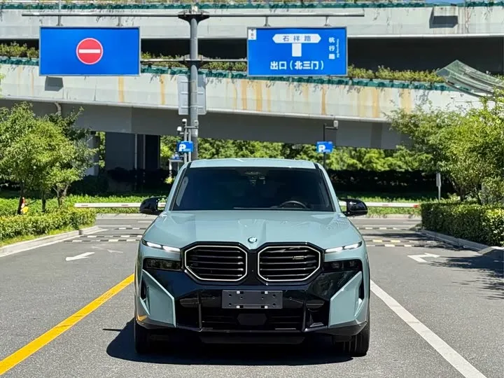 BMW XM 2024 из Китая — купить под ключ