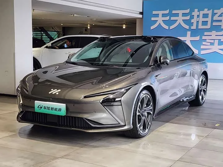 IM motors L7 2024 из Китая — купить под ключ