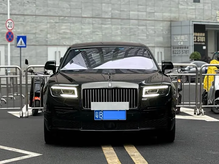 Rolls-Royce Ghost 2023 из Китая — купить под ключ