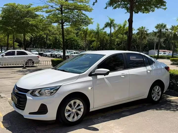 Chevrolet Onix (Cavalier) 2022 из Китая — купить под ключ